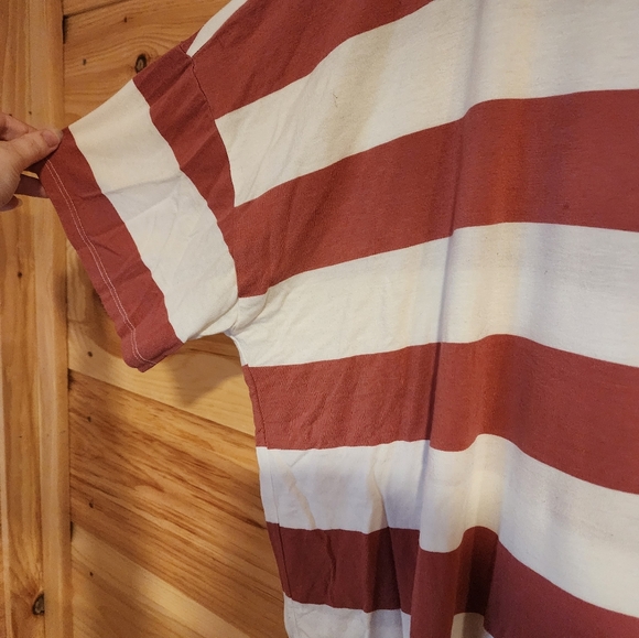 Pink and white striped old navy oversized t-shirt 🎀 - Picture 7 of 9